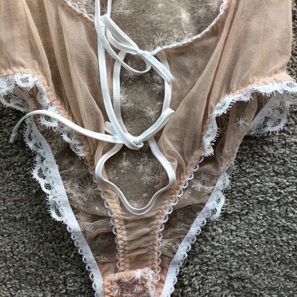 Brand new Victoria’s Secret lingerie - Picture 5 of 7